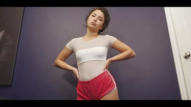 二つの巨乳MILFsはお互いの世話をします。 女の子 の ため の av