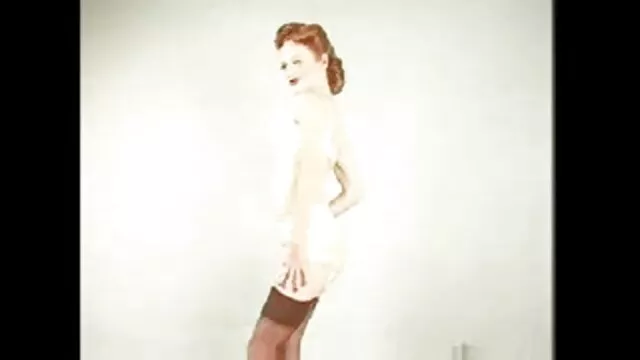 新婚カップルは彼らの最初のポルノを作りたい。 女の子 向け エッチ 無料 動画