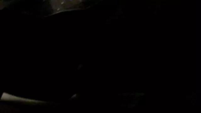 金髪の天使は花を必要としないが、成熟した陰茎を望んでいる エッチ 動画 女の子 向け