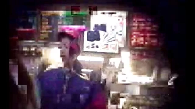 HUNT4K.bfは、女の子がお金のために年上の男を満たす方法を見ています 女の子 av 動画