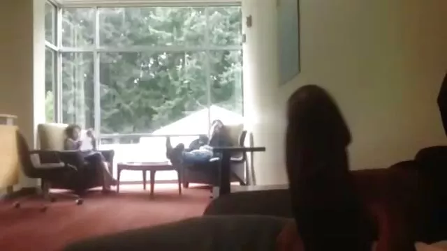 小さな美しさは、白い男の子と有料の性交をしていました。 アダルト 女性 動画 無料